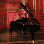 Lea Seydoux Dances For Prada Candy Perfume. Video