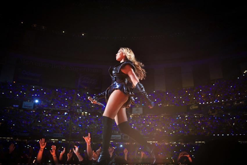 Beyonce Super Bowl: Rubin Singer Black Leather Stage Outfit, Gold Chevron Nails