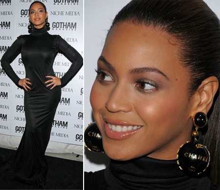 Beyonce Rock and Republic black dress and Chanel golden globes earrings