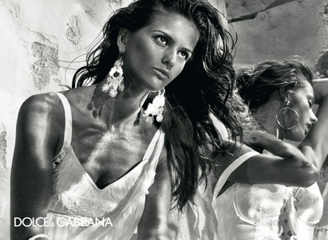 Izabel Goulart Alessandra Ambrosio Dolce Gabbana Spring Summer 2011 ad 