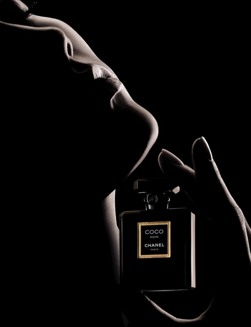 Karlie Kloss: New Chanel Coco Noir Campaign And New Girlfriend!