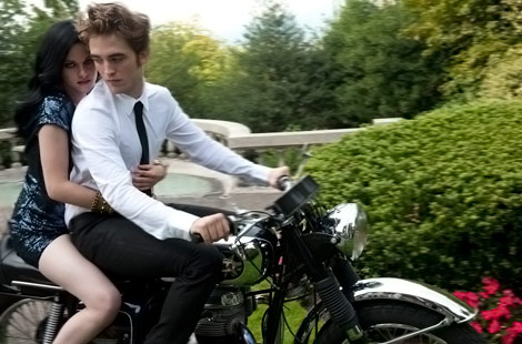 robert pattinson kristen stewart photoshoot. Robert Pattinson Kristen