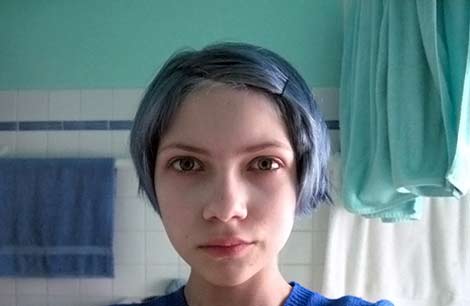 tavi-blue-hair.jpg