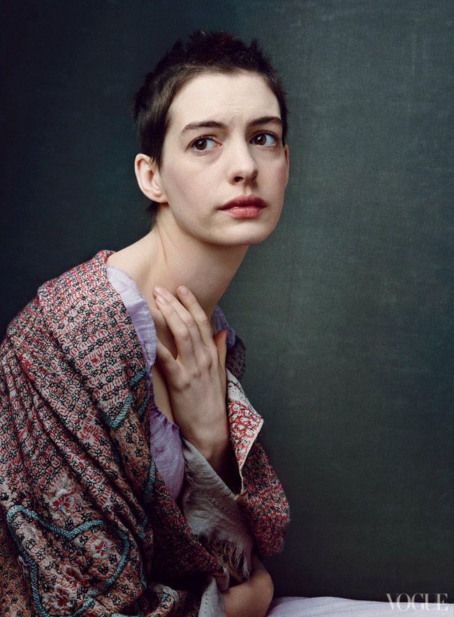 Anne Hathaway Vogue Miserables story