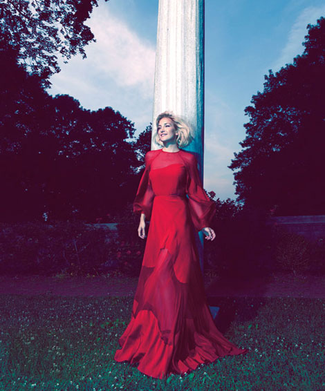 Kate Hudson red Valentino dress Harper s Bazaar