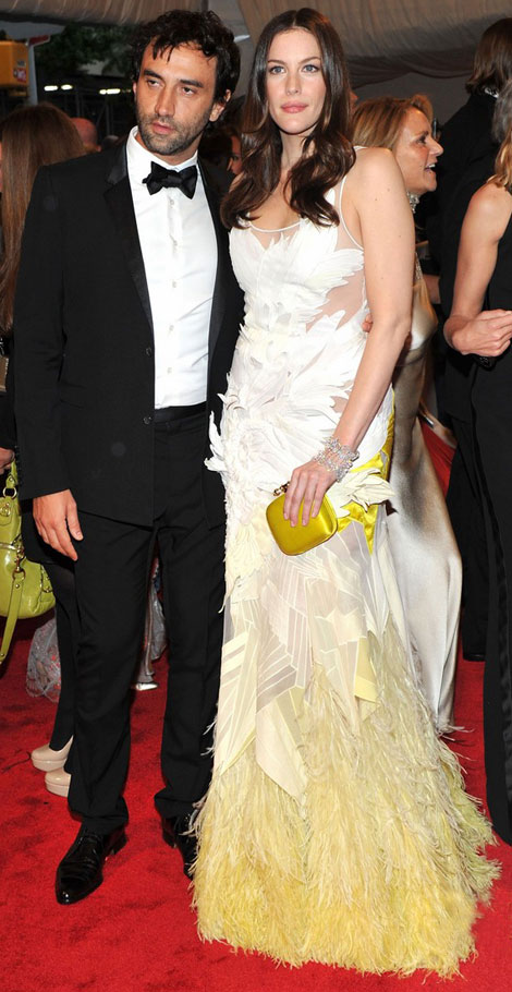 Liv Tyler In Givenchy Haute Couture Dress For Met Gala 2011
