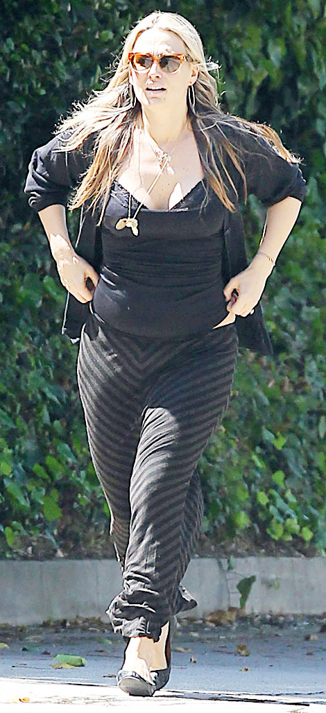 Molly Sims shows her post baby body