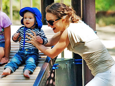 Natalie Portman Playground Fun With Son Aleph