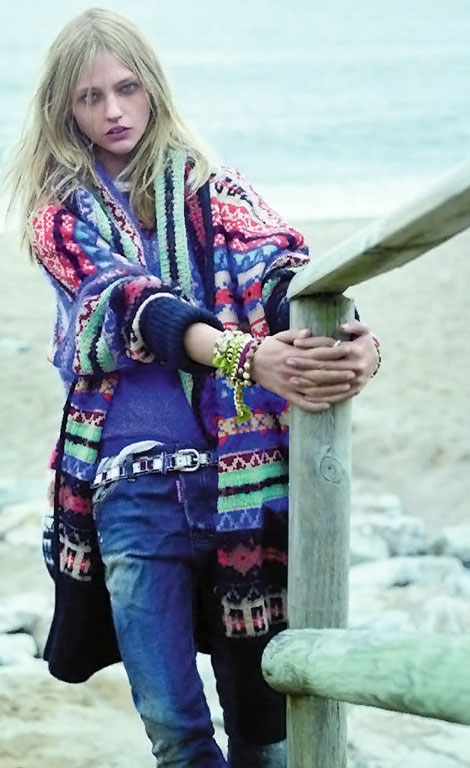 Sasha Pivovarova beach photo VP Sonia Rykiel sweater