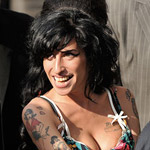 Amy Winehouse cleavage