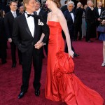 Anne Hathaway red Valentino dress 2011 Oscars 1