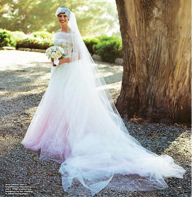 Anne Hathaway wedding dress veil Valentino