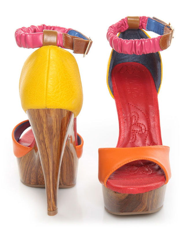 Weekend Summer Sandals: Colorful Platform Heels