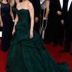 Catherine Zeta Jones Green Monique Lhuillier dress Golden Globes 2011 1