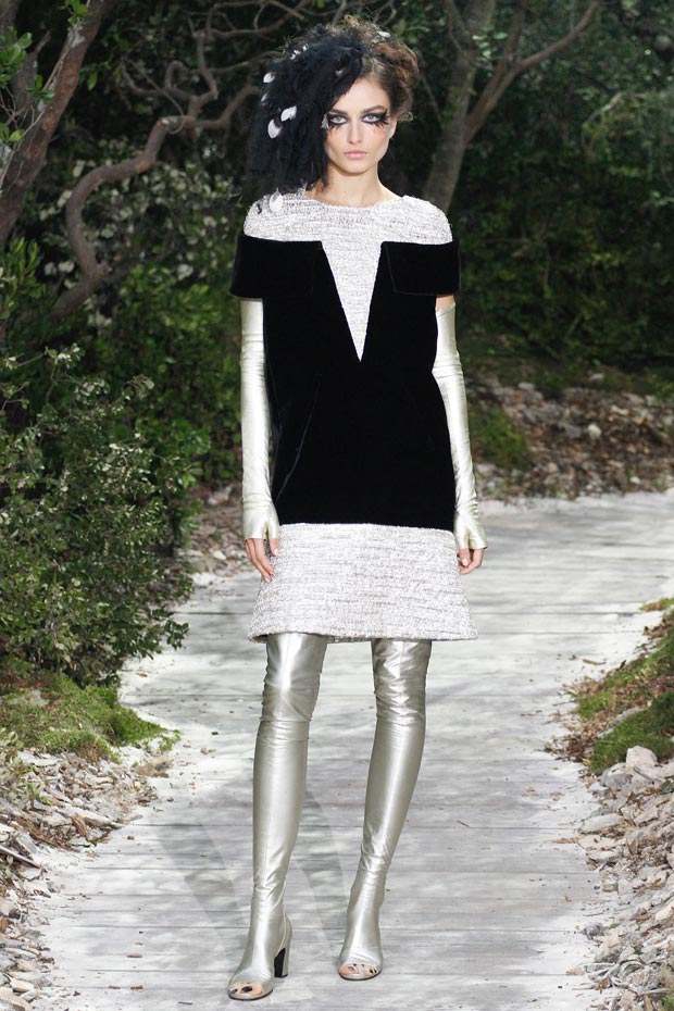 Chanel Spring 2013 Couture collection trompe loeuil dress