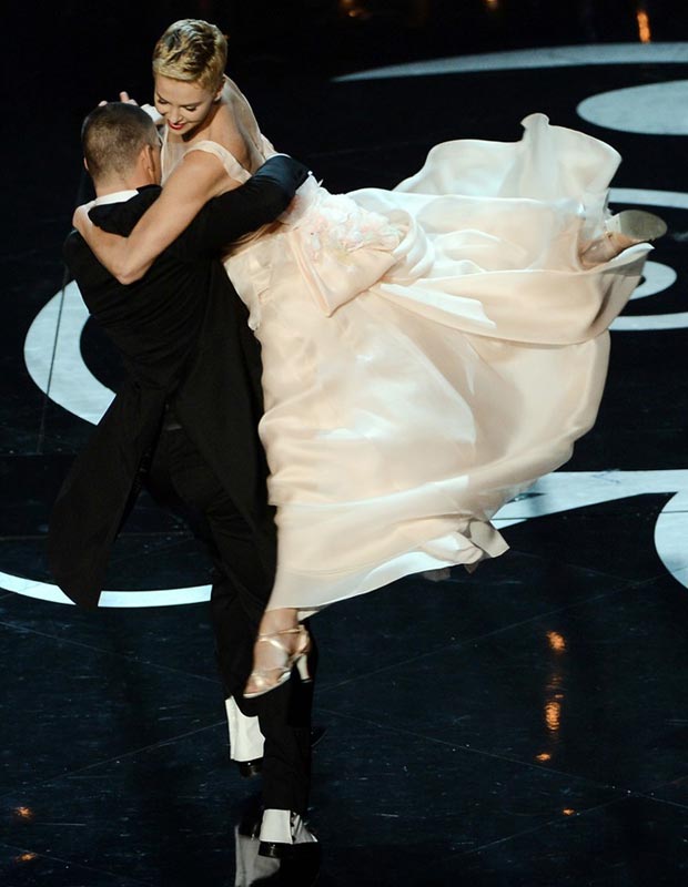 Charlize Theron Oscars 2013 dance Channing Tatum