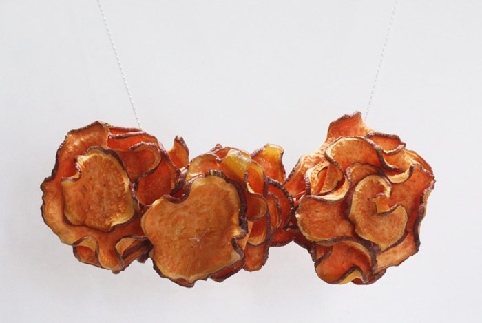 dried fruits necklace 5