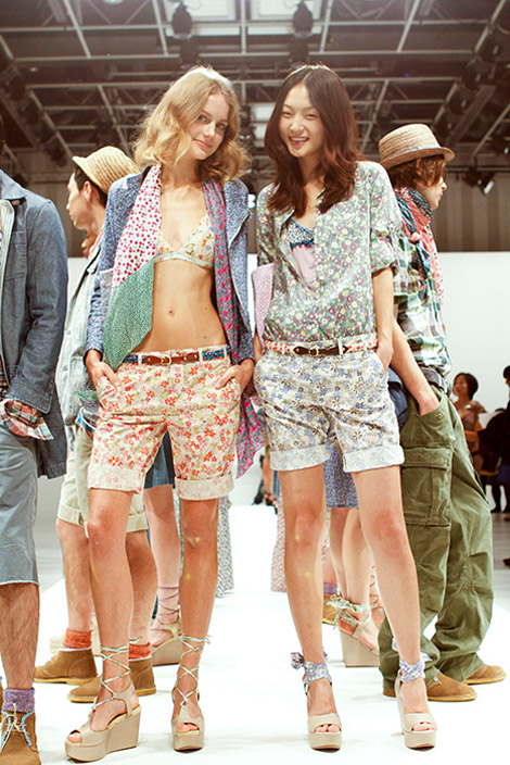 GAP Spring Summer 2010 collection short pants