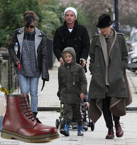 Gwen Stefani boots walking kids