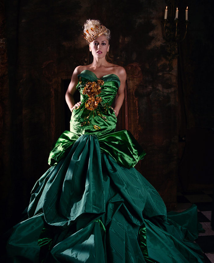 Gwen Stefani green dress