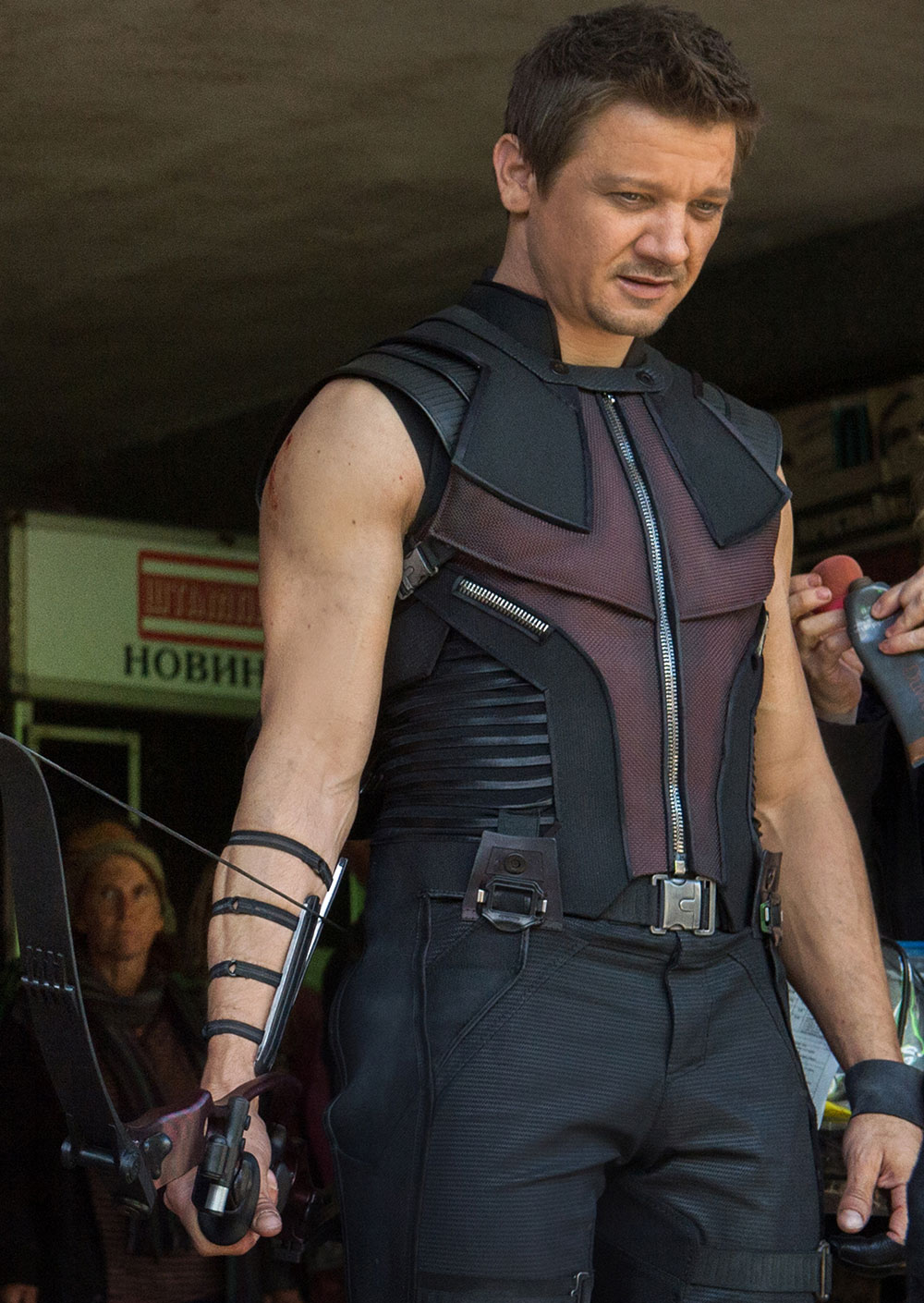 Hawkeye Clint Barton Jeremy Renner Avengers 2 Age of Ultron new costrume
