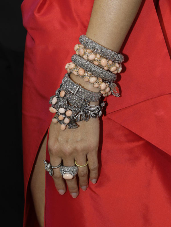 Heidi Klum Roland Moured dress 2009 Oscars bracelets