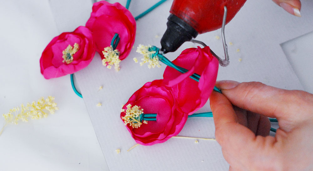 how to make fabric flowers with pistils headband
