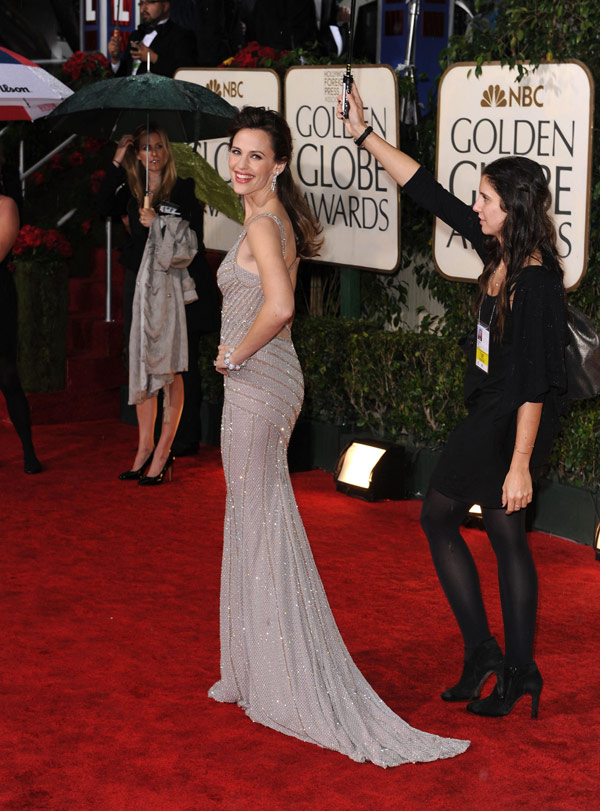 Jennifer Garner’s Versace Dress For Golden Globes 2010