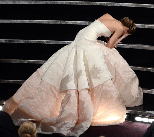 Jennifer Lawrence falls stunning Dior dress