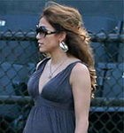Jennifer Lopez Baby bump