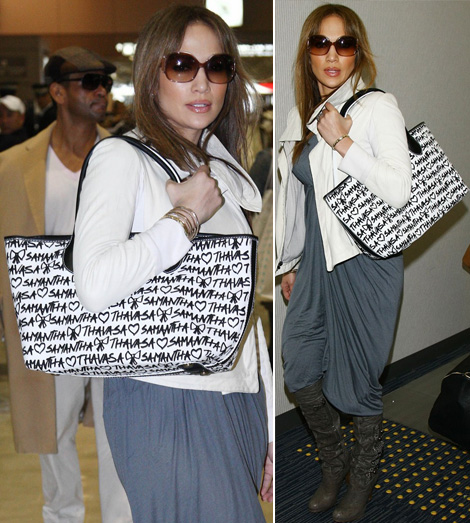Jennifer Lopez Samantha Thavasa bag