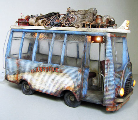 Julien Martinez toy bus