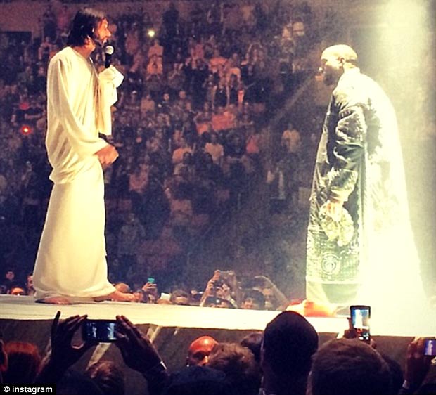 Kanye West new tour Jesus stage