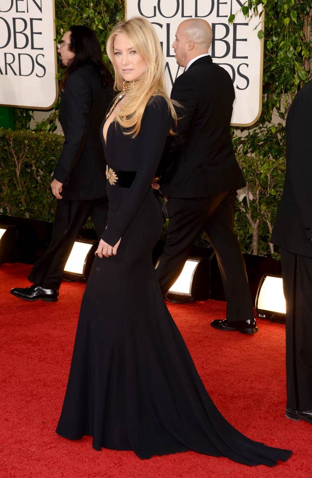Kate Hudson McQueen black dress cleavage 2013 Golden Globes