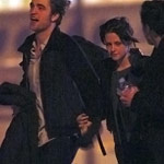 Kristen Stewart Robert Pattinson holding hands