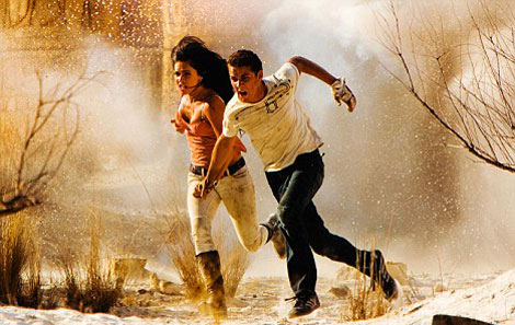 Megan Fox white pants Transformers 2