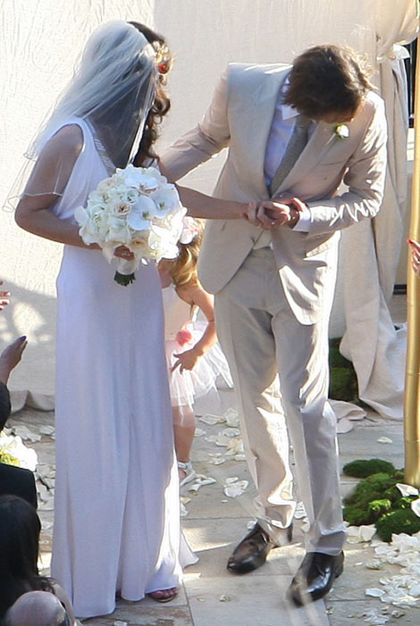 Milla Jovovich wedding dress
