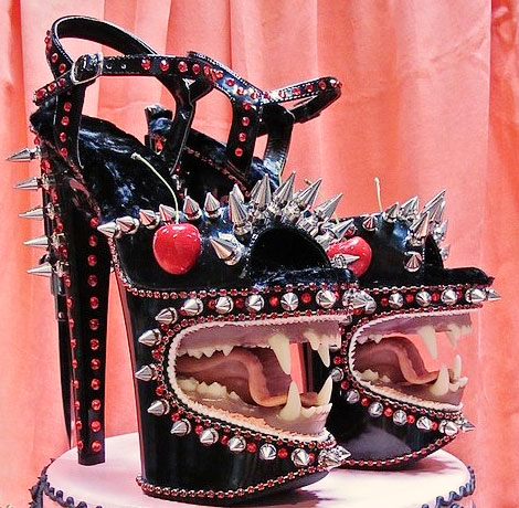 Most Outrageous Shoes: High Heels Platform Sandals With Fangs