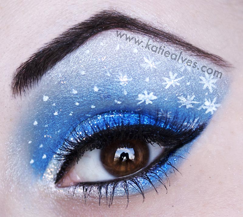 Festive Eyes Makeup For New Year’s Eve Party & More