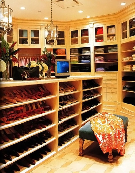 Jessica Alba’s Closet. Oprah’s Closet. Eva Longoria’s Closet. How About Yours?