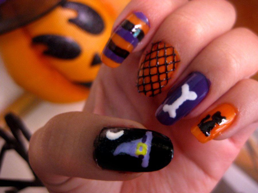 perfect Halloween nails