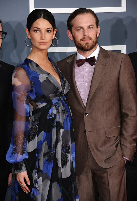 Lily Aldridge’s Baby Bump At The 2012 Grammy Awards