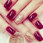 simple winter nails red gold glitter