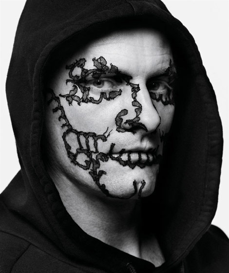 Viggo Mortensen lace makeup