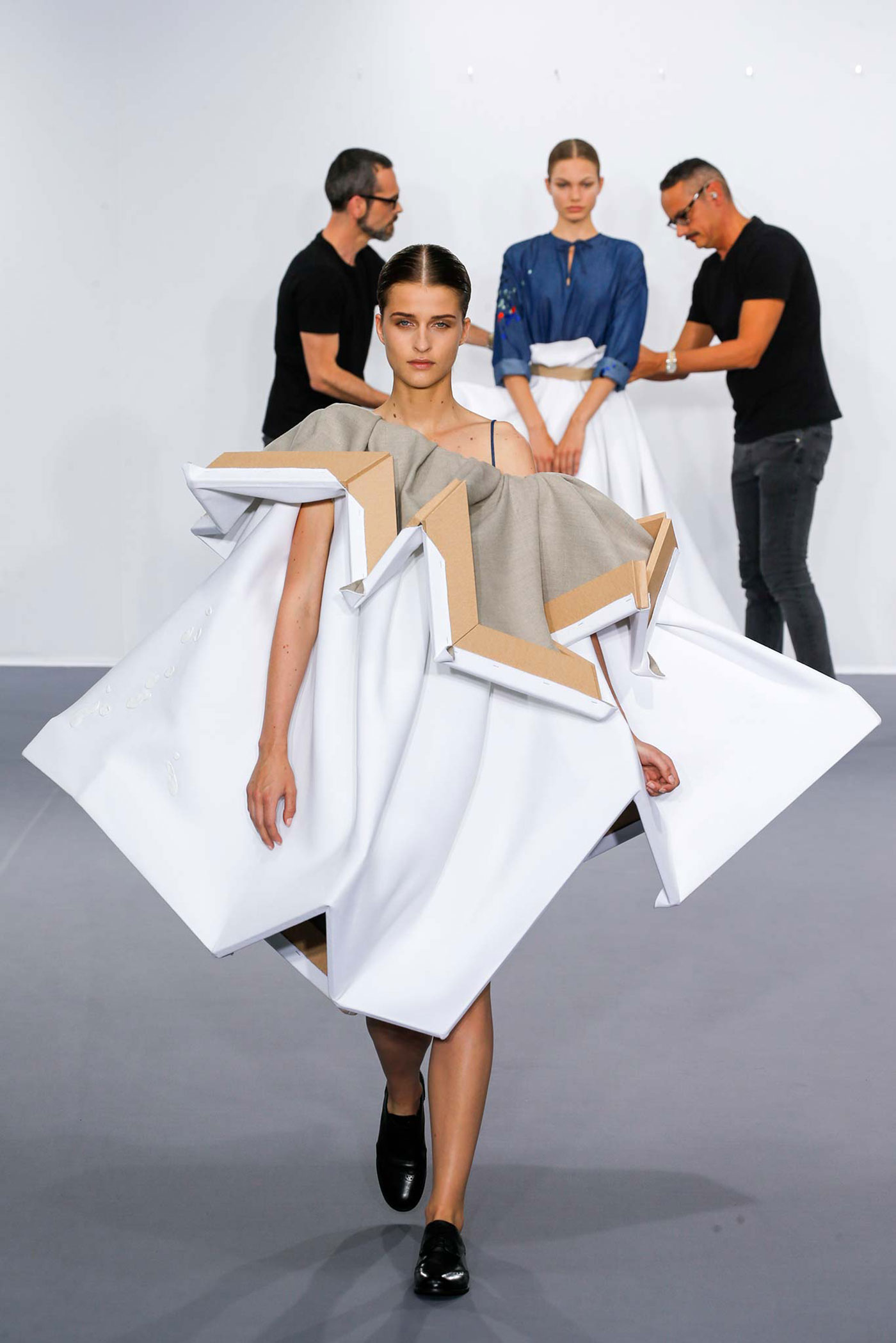 Viktor and Rolf Haute Couture Fall 2015 canvas